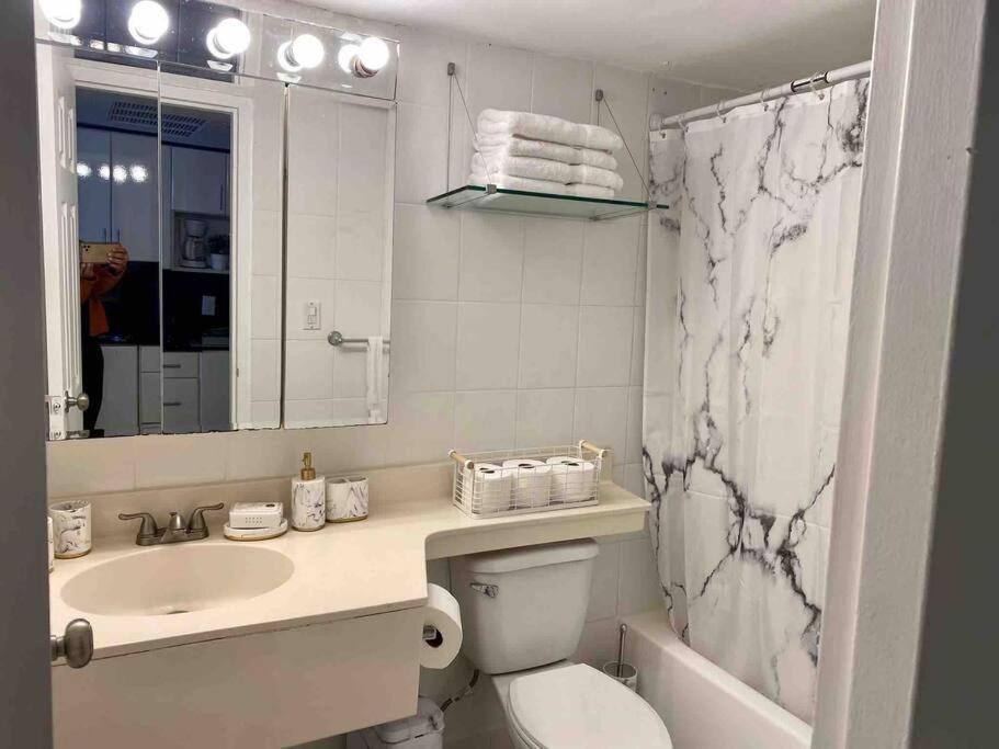 Alojamiento Con Balcon Hacia La Playa 115 Miami Beach Eksteriør bilde